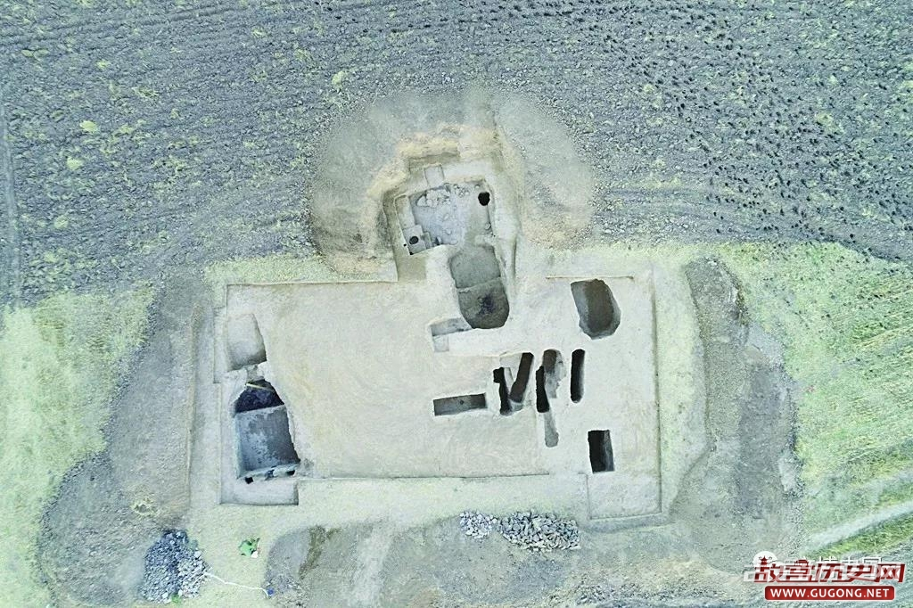 汉代“疏勒城”基本确定：新疆奇台石城子遗址发现城门门道和墓葬等遗迹