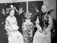 百年前的时尚:罕见清末贵妇老照片