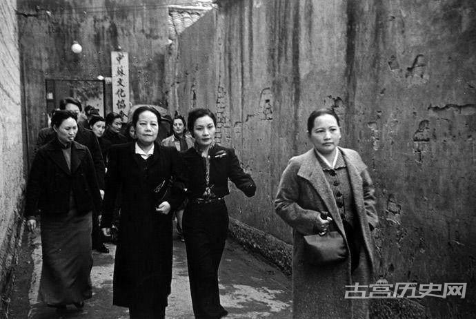 20世纪中国最显耀的姐妹组合，宋氏三姐妹“私密合影”首曝光