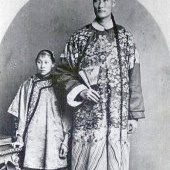 老照片记录清朝最高和最矮的人