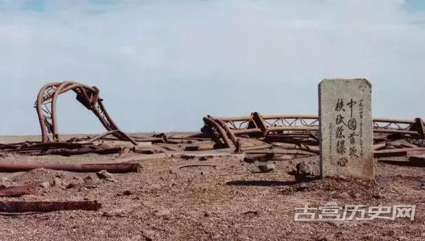 老照片：中国第一颗原子弹引爆图7为爆心场景