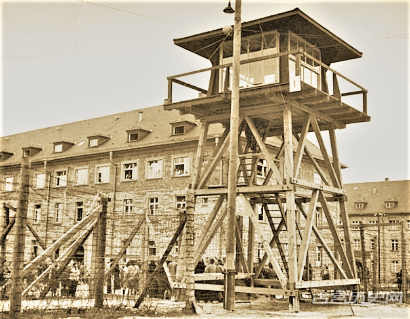 二战时期纳粹集中营老照片铁栏之内俨然是地狱