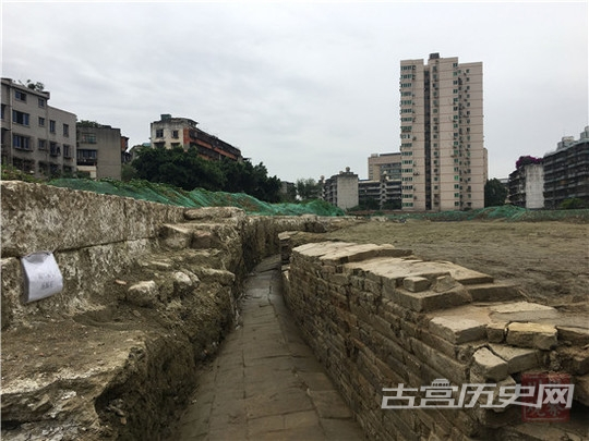 四川成都发现唐代城墙