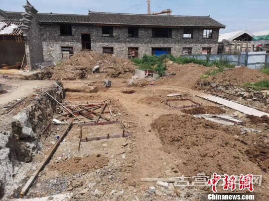 湖北房县发现一东汉古墓