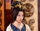 曹操从匈奴赎回蔡文姬,在她身上究竟捞到了哪些好处?