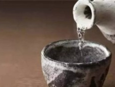 最早的酒是什么发明的