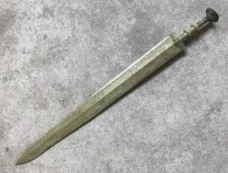 秦王用的宝剑是什么